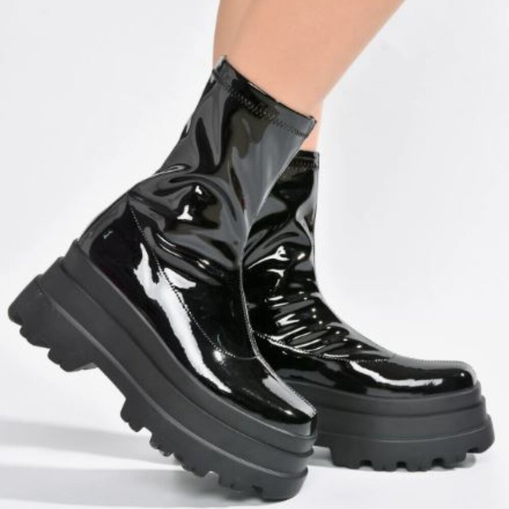 Beluga Black chunky platform ankle boots